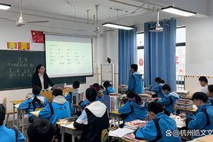 铁但能造杀伤！莫兰特半场7中2&罚球8中7得到12分2篮板3助攻